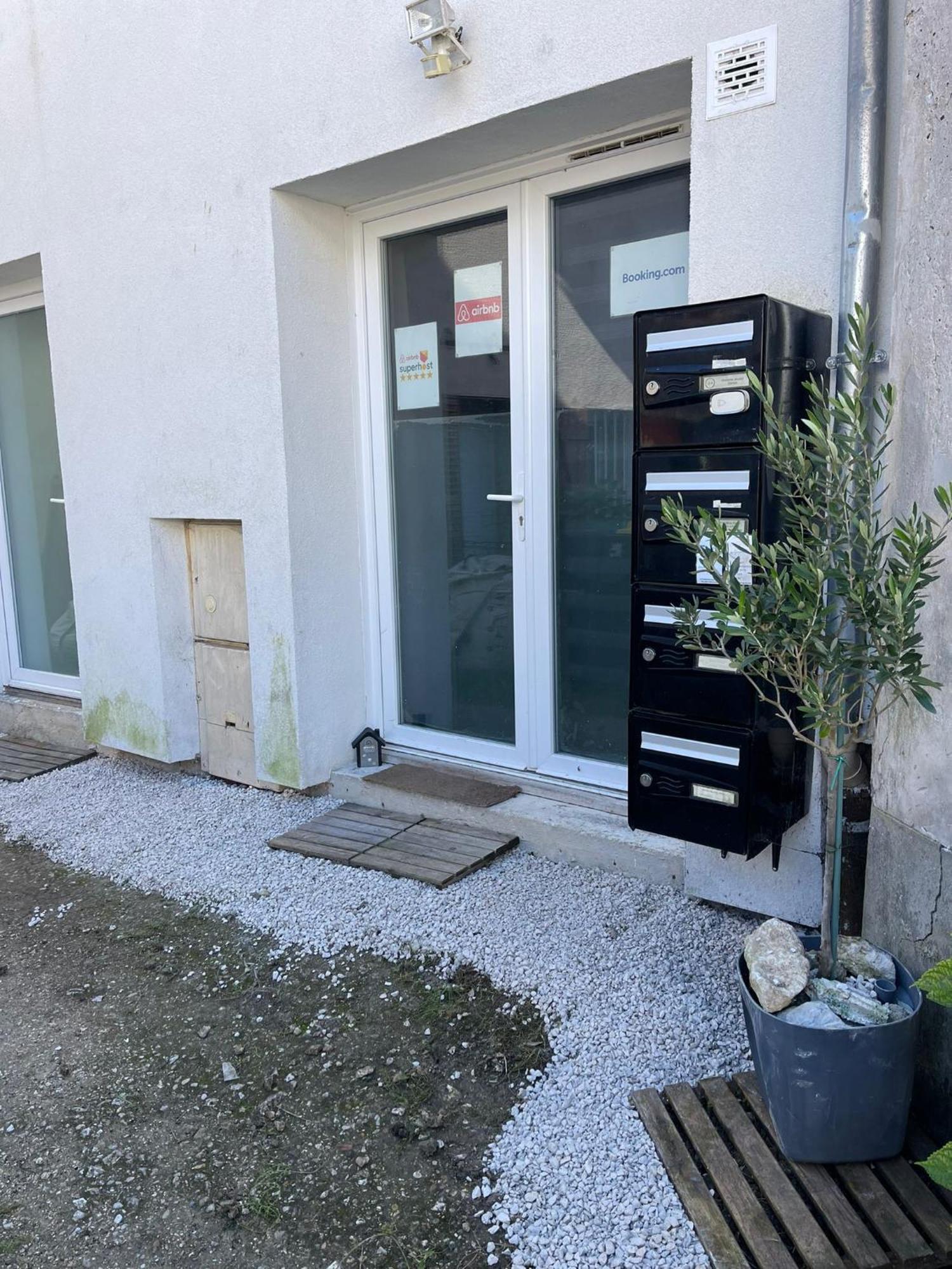 Appartement Villiers Sur Morin Proche De Disneyland מראה חיצוני תמונה